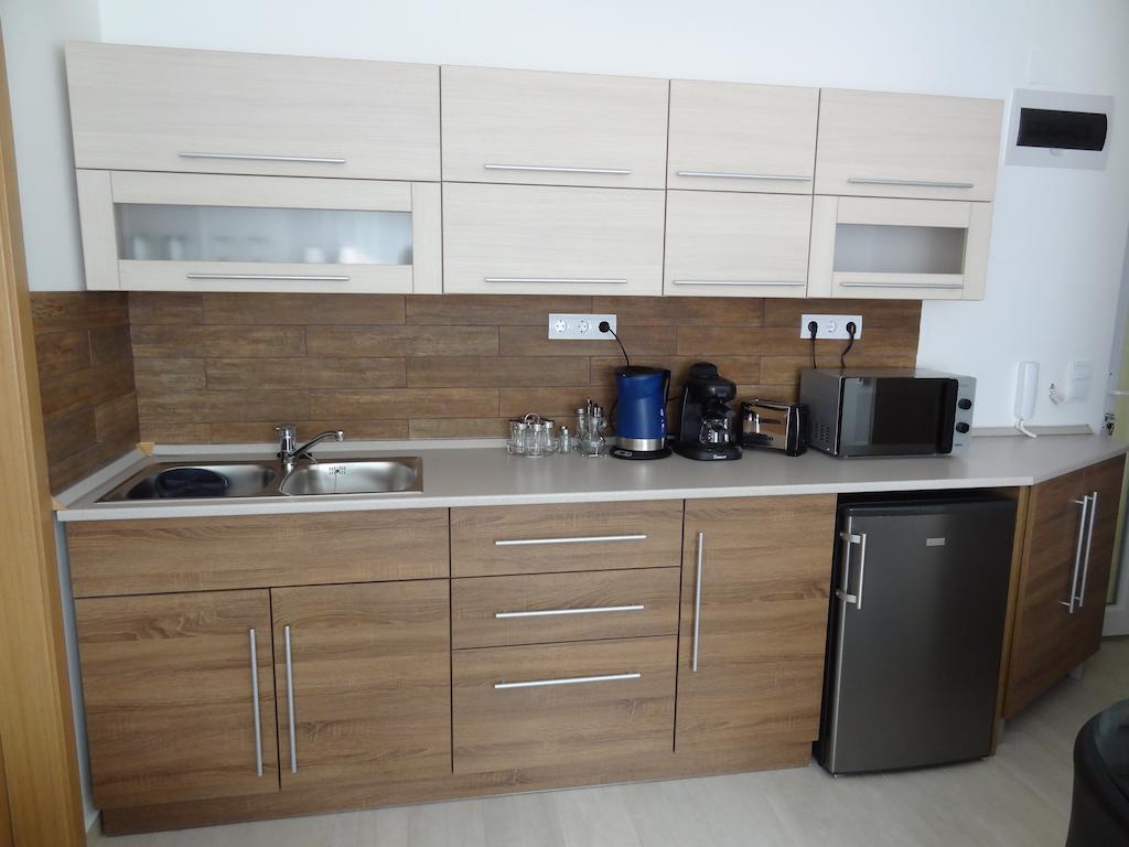 Vivi Wellness Apartman Appartement Siófok Kamer foto